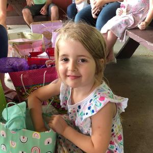 Meet your Posher, Helen